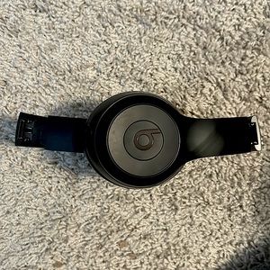 Almost new pair of wireless Beats Solo3 by Dre (with wired option)